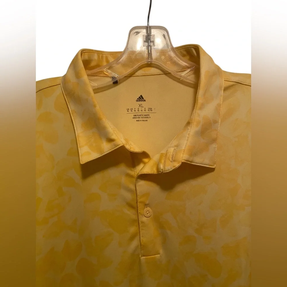 Bundle of Floral Print golf‎ polos. Brands include Adidas and Monterey. Size XL